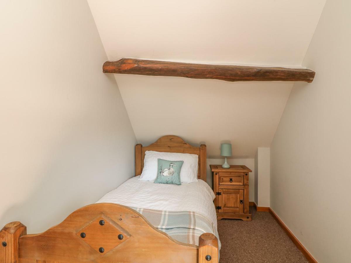 Old Hall Barn 3 Church Stretton Bagian luar foto